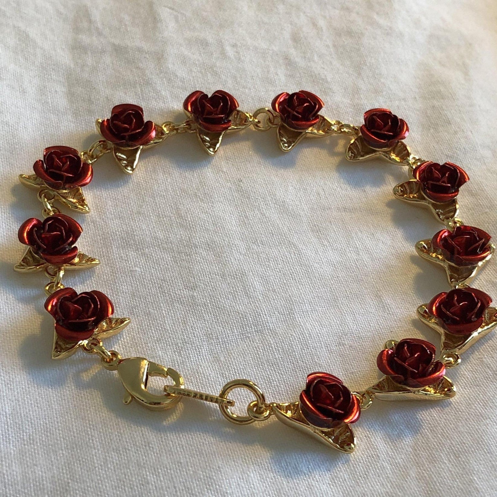 A Dozen Roses Bracelet – Abizan Jewelry
